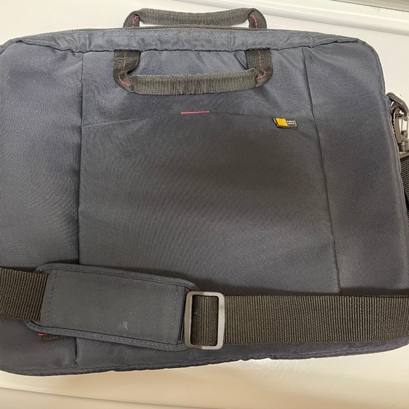 New Case logic laptop bag - Picture 1 of 8